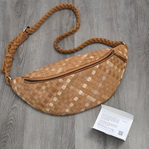 Mandrn x Alexsandra Z Woven Tan Atlas - Picture 9 of 15